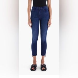 Mother Denim The Stunner Zip Ankle Step Fray